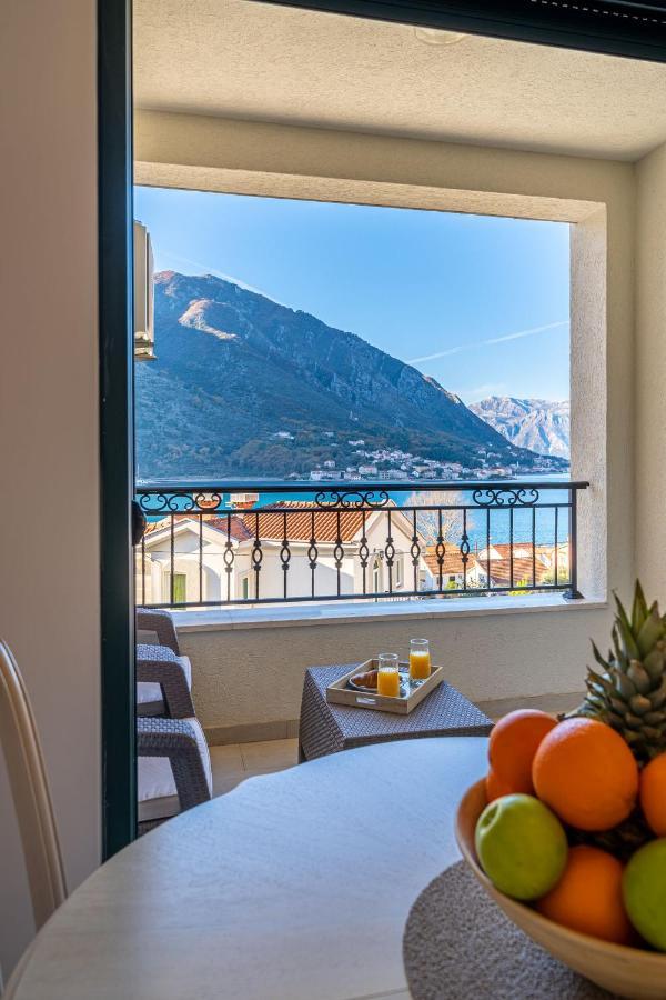 Boka View Luxury Suite - With Free Garage Parking Kotor Dış mekan fotoğraf