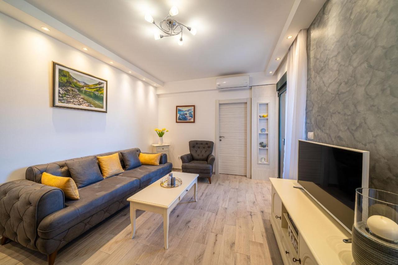 Boka View Luxury Suite - With Free Garage Parking Kotor Dış mekan fotoğraf