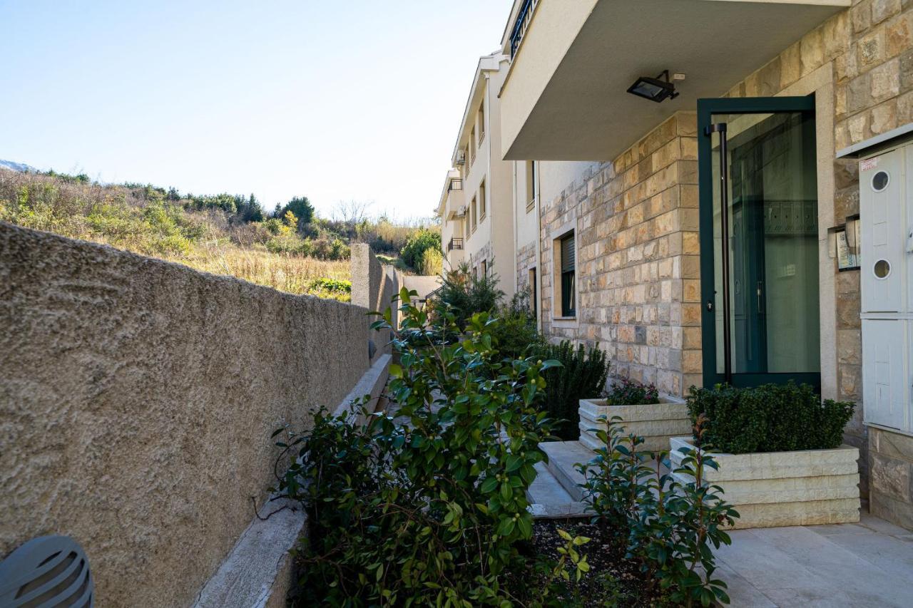 Boka View Luxury Suite - With Free Garage Parking Kotor Dış mekan fotoğraf